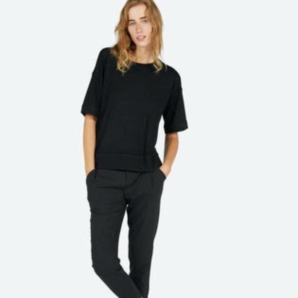 The Luxe midsleeve sweater, very good condition